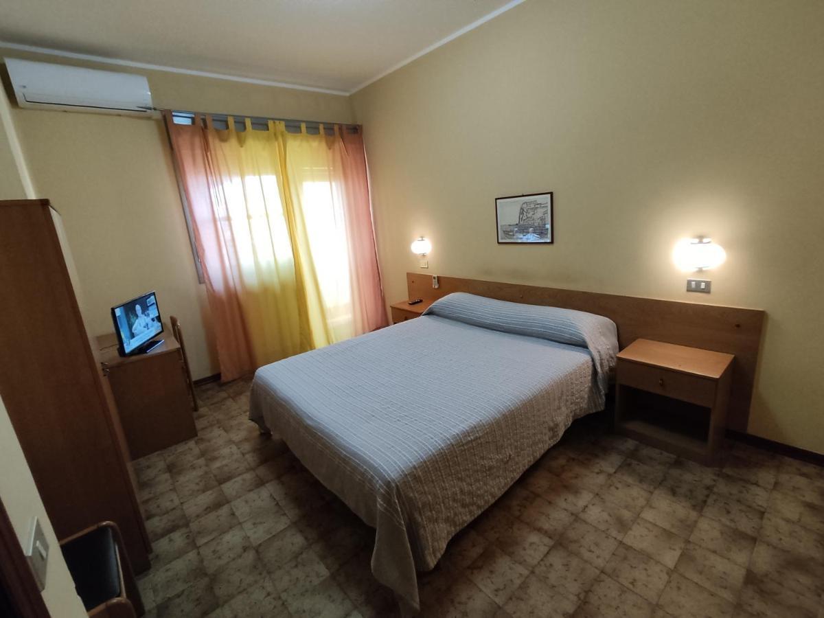 Hotel Il Dollaro Вила Сан Джовани Екстериор снимка