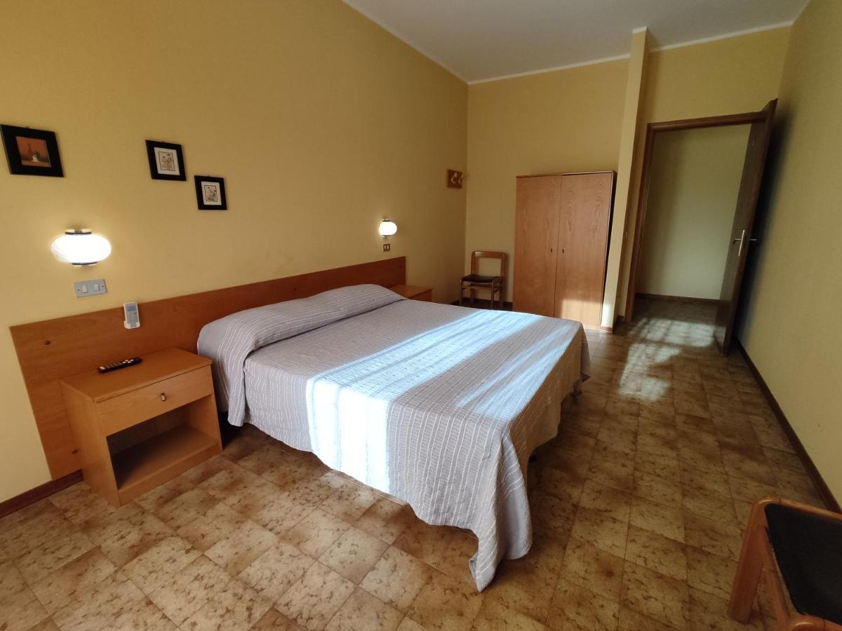 Hotel Il Dollaro Вила Сан Джовани Екстериор снимка